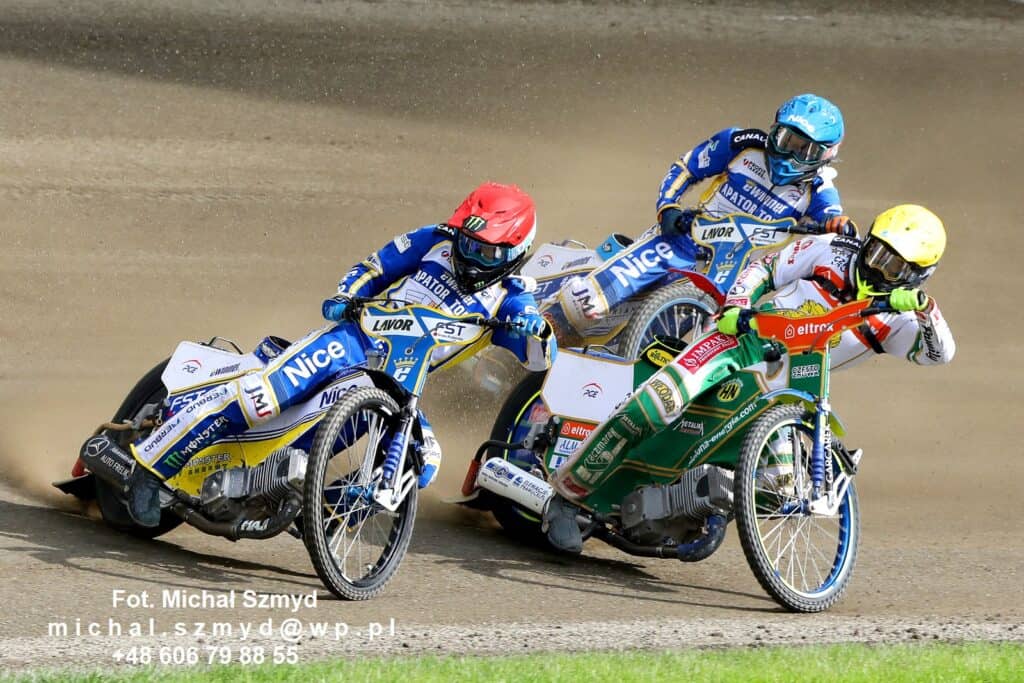 LWY ZDOBYŁY MOTOARENĘ 2 MSZ 0347