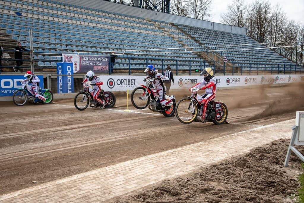 Inauguracja 2 ligi żużlowej w Daugavpils. Lokomotywy nieznacznie lepsze od diabłów z Landshut. 5 Mecz 3