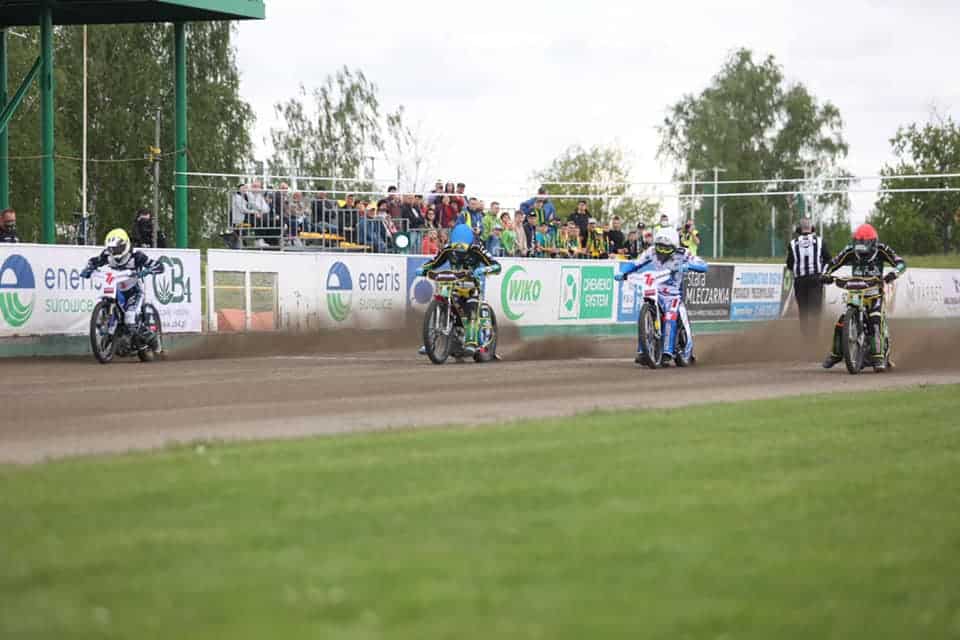 kolejarz rawicz stal rzeszow 4