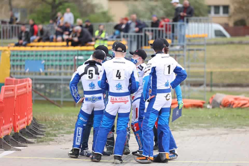 kolejarz rawicz stal rzeszow 6