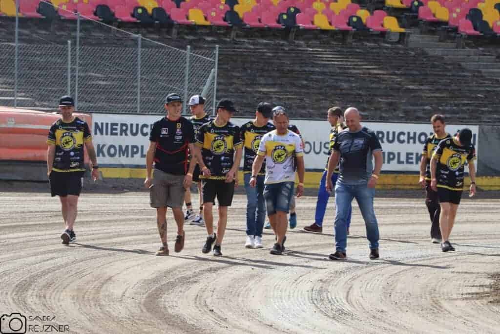 „Nie ukrywam, że jechaliśmy do Poznania z pewnymi obawami.” – wypowiedzi po meczu SpecHouse PSŻ Poznań – Trans MF Landshut Devils. 2 piotr paluch