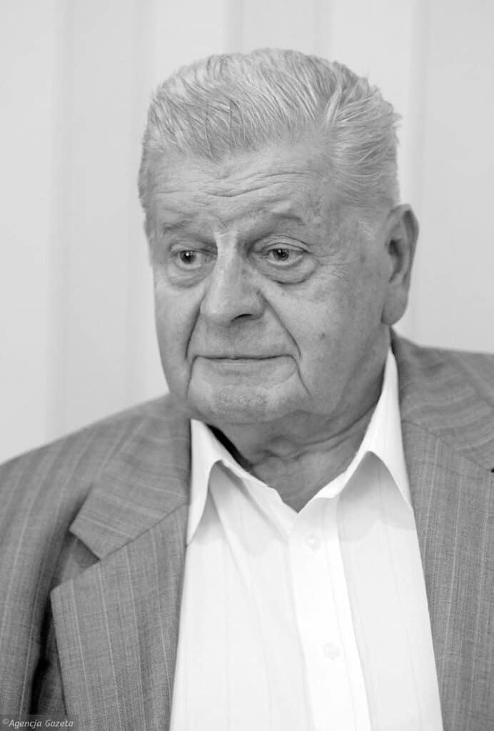 W dzień Wszystkich Świętych wspominamy tych, którzy odeszli 7 z27158704VWaldemar Miechowski