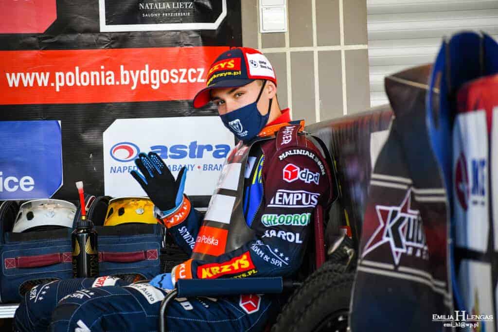 Dominik Kubera: "Myślę, że jeszcze dużo muszę pojeździć na żużlu, aby na stałe dostać się do Grand Prix." 3 167060680 218646550053948 7905313131886399418 n