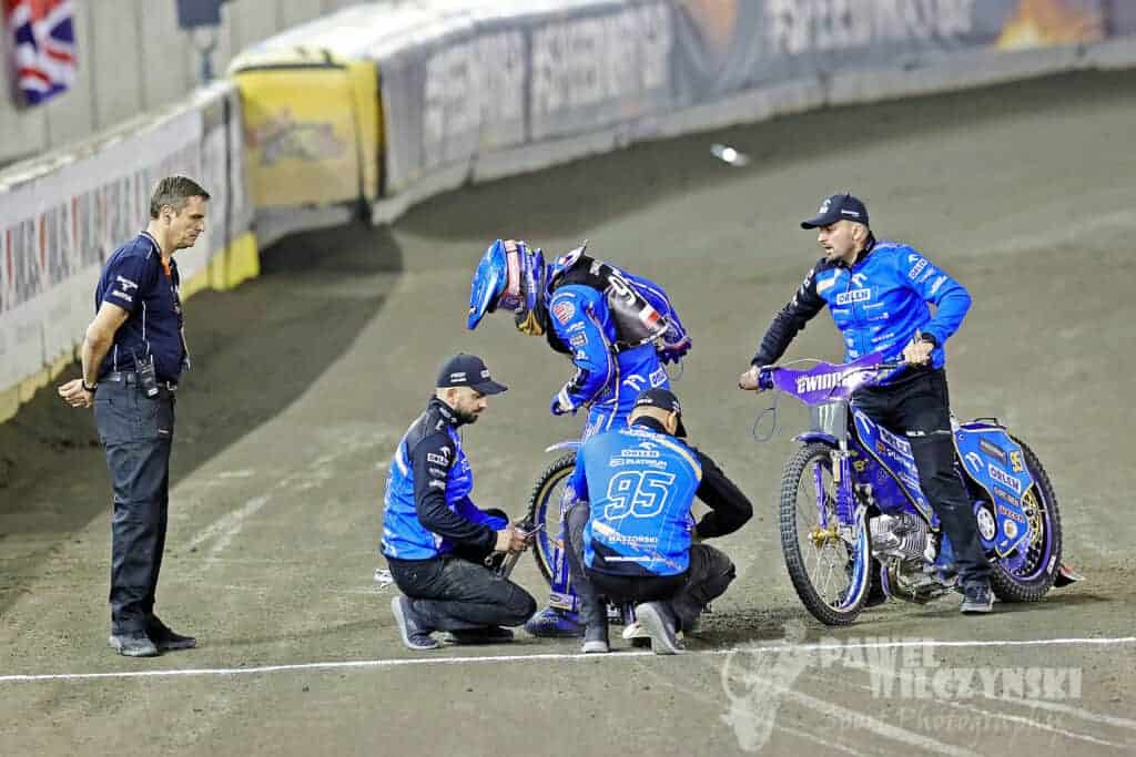Bartosz Zmarzlik o pracy mechaników 1 243961510 10223799509109997 5676566910382753706 n