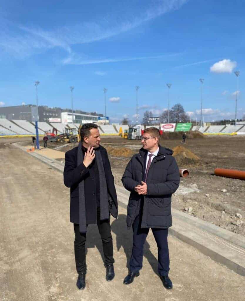 Prezydent Częstochowy na oględzinach prac torowych przy Olsztyńskiej 2 275722155 309197281198351 4983688050092621964 n