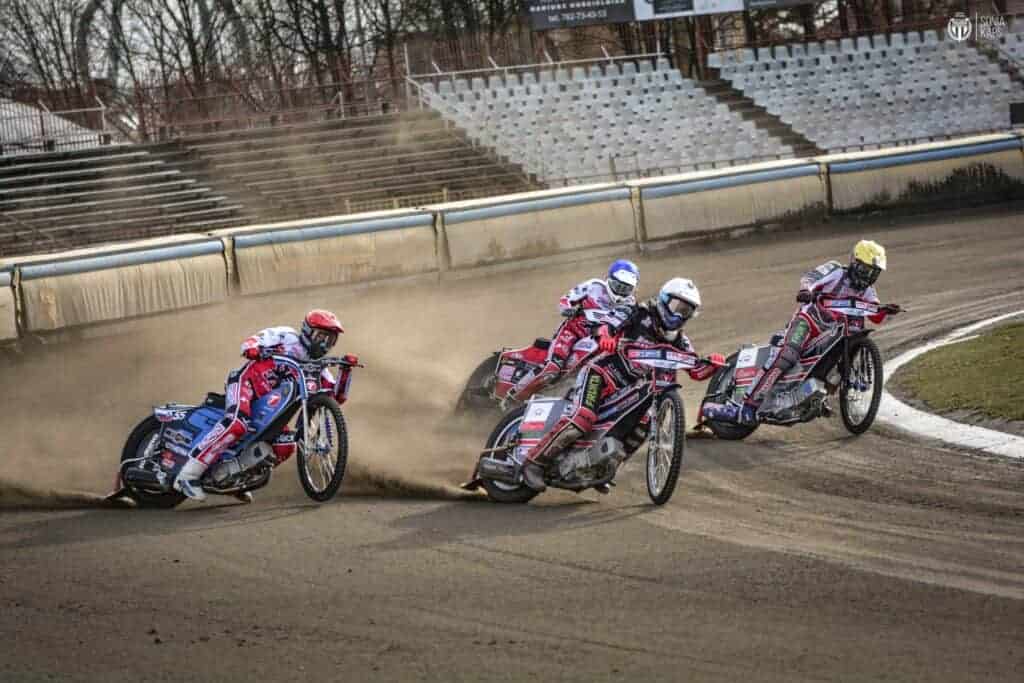 Arged Malesa Ostrów minimalnie lepsza w sparingu z Abramczyk Polonii Bydgoszcz 1 Arged Malesa