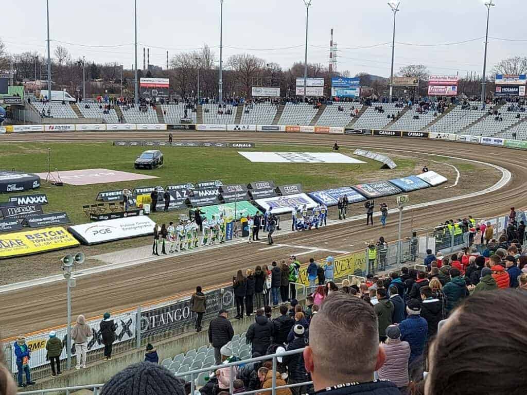 Fogo Unia Leszno pokonuje zielona-energia.com Włókniarz Częstochowa! Inauguracja PGE Ekstraligi z niespodzianką. 1 FBF8B91C 4B42 4183 B1DE 284E6AC20166