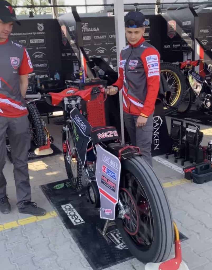 Dwóch zawodników Arged Malesy Ostrów czeka przerwa w startach. Krawczyk ze wstrząśnieniem mózgu 1 7AE722C8 03EA 49AE B1D4 2FCA7F62B2CA