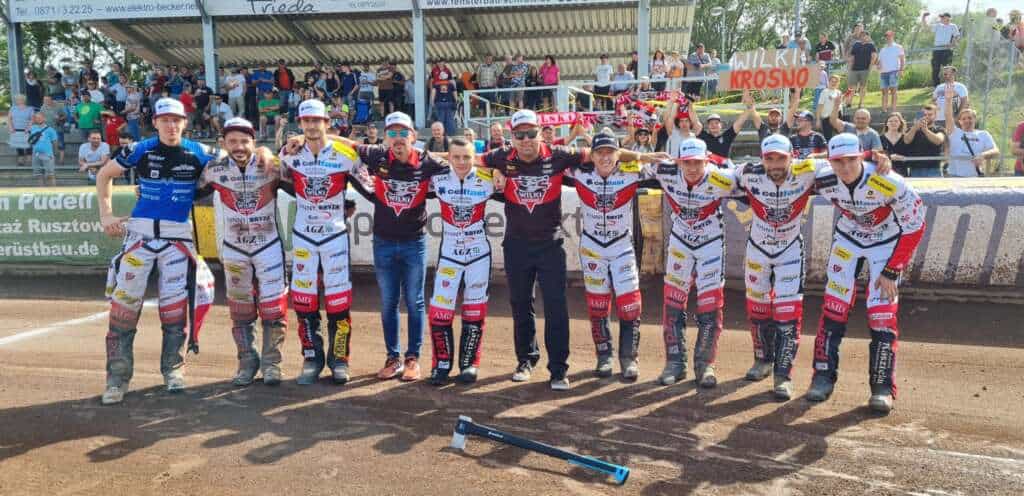 Landshut Devils zaskoczą Wilki Krosno? Zapowiedź drugiego meczu ćwierćfinałowego 1 Wilki Krosno