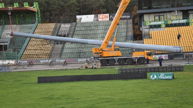 Kibice doczekali się! Trwają prace na stadionie w Zielonej Górze
