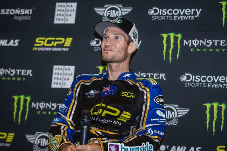 Jason Doyle odpowiada na krytykę i atakuje hejterów -"ludzie z małymi mózgami" 3 Jasona Doyle