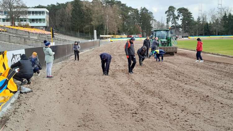 Wielkie zaangażowanie kibiców PSŻ Poznań w pomoc dla klubu 1 PSZ Poznan 2