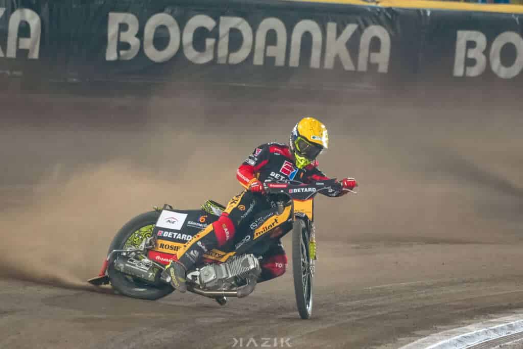 Artiom Łaguta chce wrócić do Grand Prix. "Nie wszystko da się przeliczać na pieniądze" 2 Artiom Łaguta