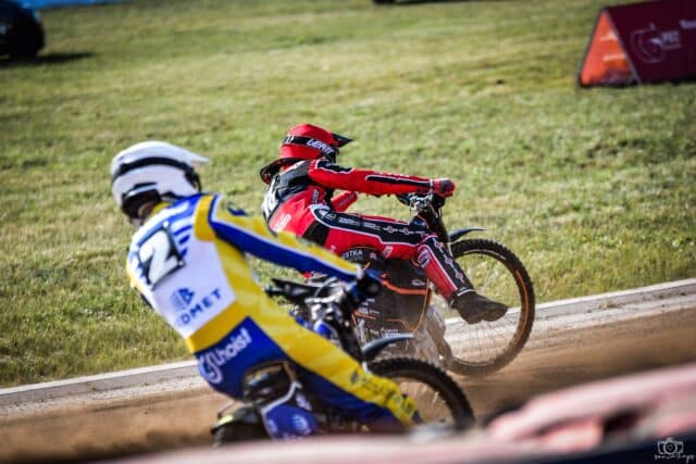 Kolejarz poległ u siebie! Start Gniezno bliżej finału [RELACJA]