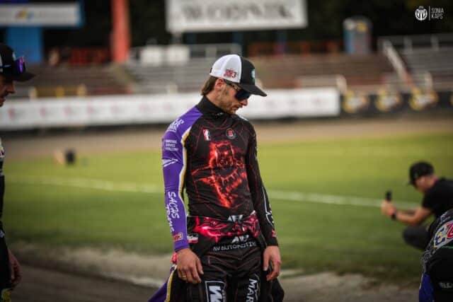 Kacper Woryna nie chciał mówić, ale w końcu wypalił. Numer startowy mu nie odpowiada