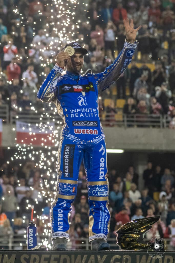 Żużel. Bartosz Zmarzlik i jego perfekcjonistyczne podejście do sportu żużlowego 1 MAAS 300923 130