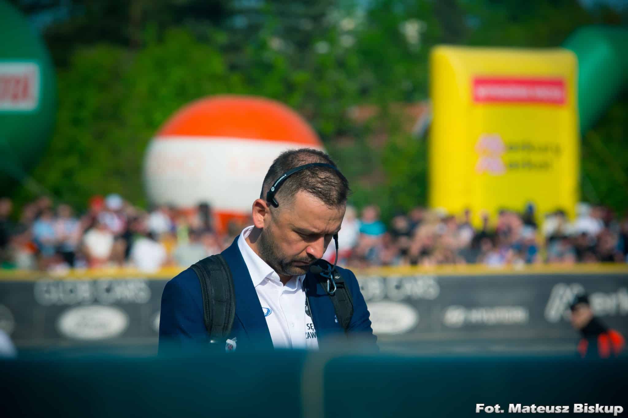 Żużel. Były sędzia żużlowy podkreśla, że to, co wydarzyło się w Krośnie, było niezgodne z regulaminem, podkreślając, że to była "dziwna sytuacja" 2 348553795 263315176182337 5183874048805765006 n