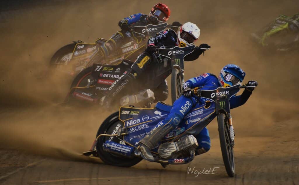 Grand Prix na żużlu oczami Michała Korościela "Ja wręcz uważam, że jest coraz atrakcyjniej, tylko oczekiwania kibiców są coraz większe." 2 356105658 6598209923563723 6112150005530854594 n