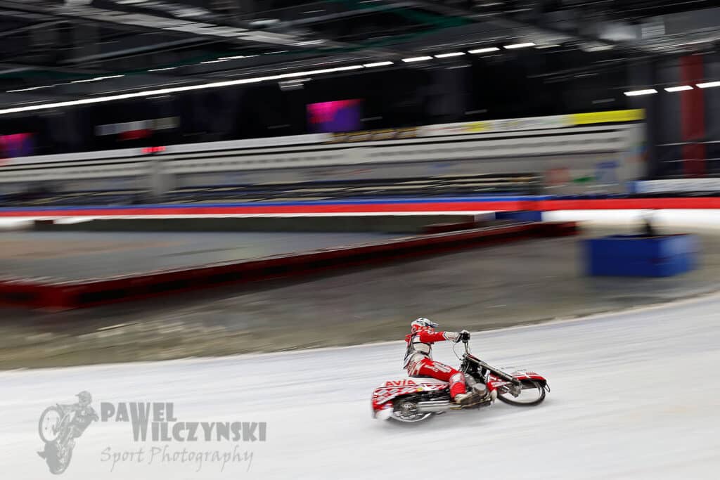 Żużel na żywo. Ice Speedway Championship w Sanoku 1 zuzel na lodzie 1