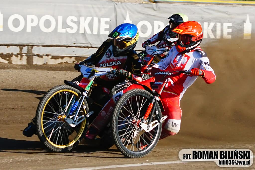 Szymon Ludwiczak przeszedł badania po upadku na Narodowym. Wiadomo co z jego zdrowiem 2 382236612 839904261476680 3308686212388451884 n