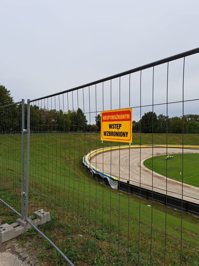 Żużel. W Świętochłowicach powstaną nowe trybuny! 2 382724529 790183369781555 7527343143904840021 n