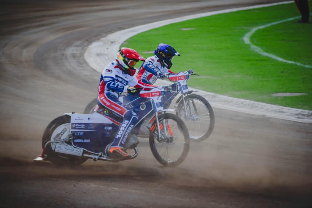 Zawodnik Wybrzeża Gdańsk bez urazów po upadku w Danii! Rzecznik prasowy klubu przekazał optymistyczne wieści 2 1 103 1713115748 5748