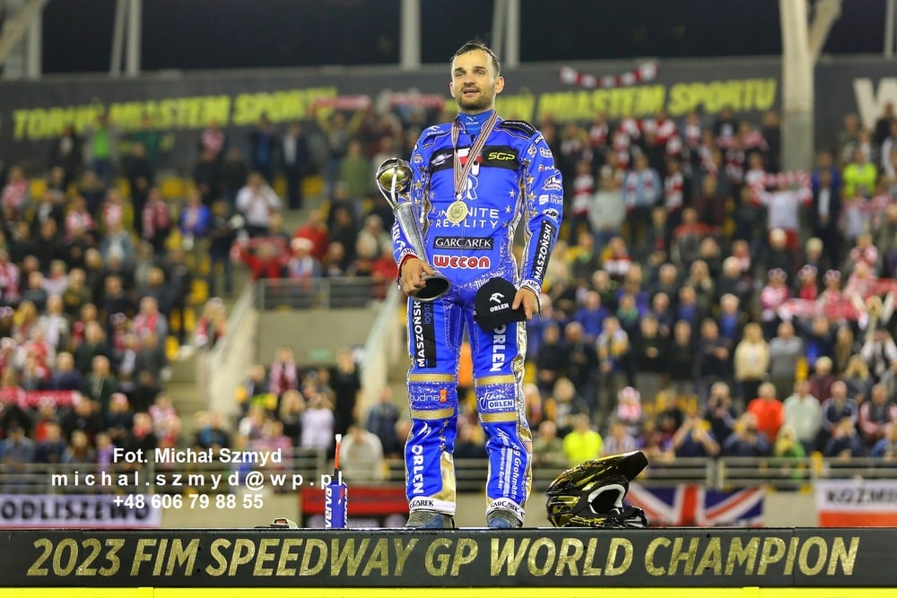 Bartosz Zmarzlik nie lubi Grand Prix w Warszawie? Kubera nadzieją na pierwsze zwycięstwo 2 385875208 10161368101396738 1821259287403338732 n