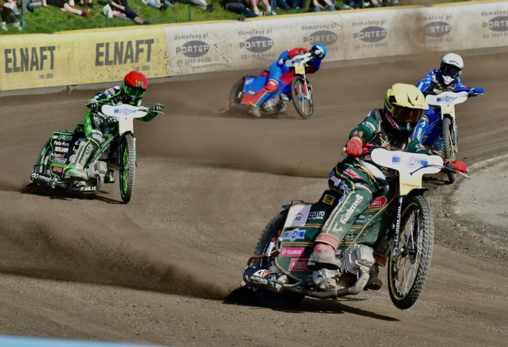 Woryna zloty kask