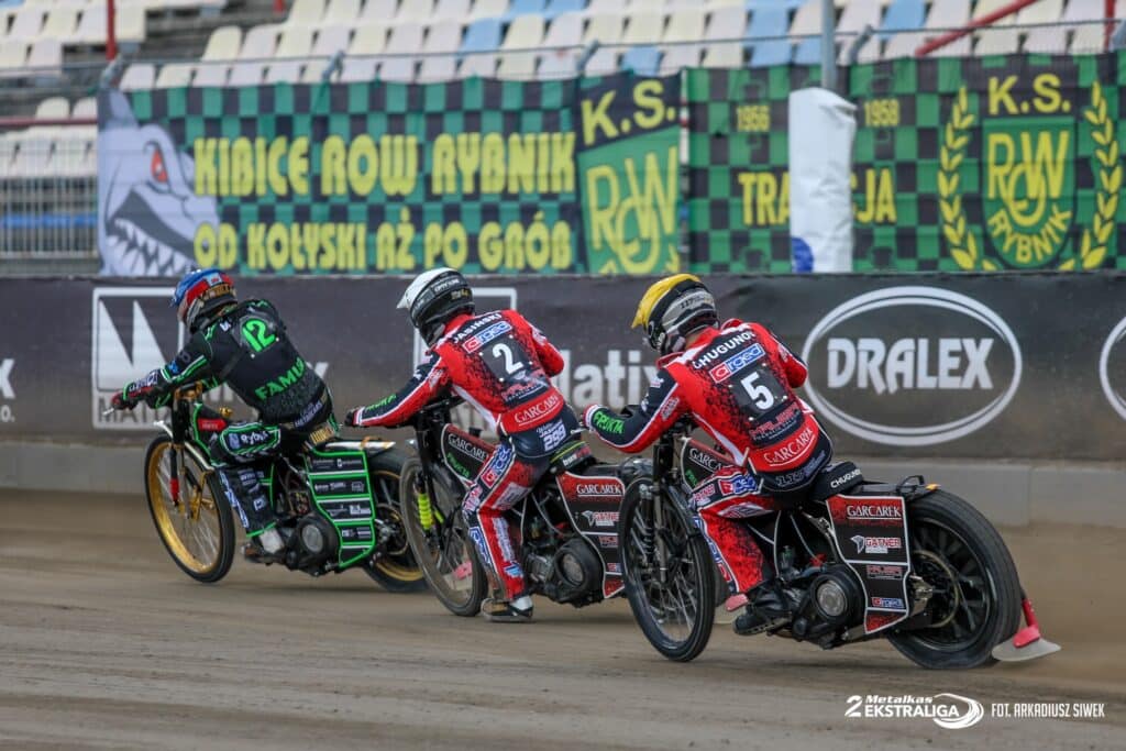 Żużel. Do końca walczył na torze w Krośnie o awans do Challenge'u. Jest zadowolony ze swojej postawy 3 438790272 7446176042137016 4320313553655783510 n 1