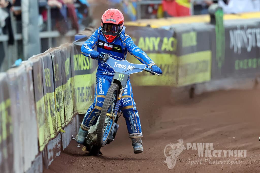 Żużel. Bartosz Zmarzlik tłumaczy się z nieudanej jazdy parą "To było niemożliwe dzisiaj" 2 Klasyfikacja Speedway Grand Prix
