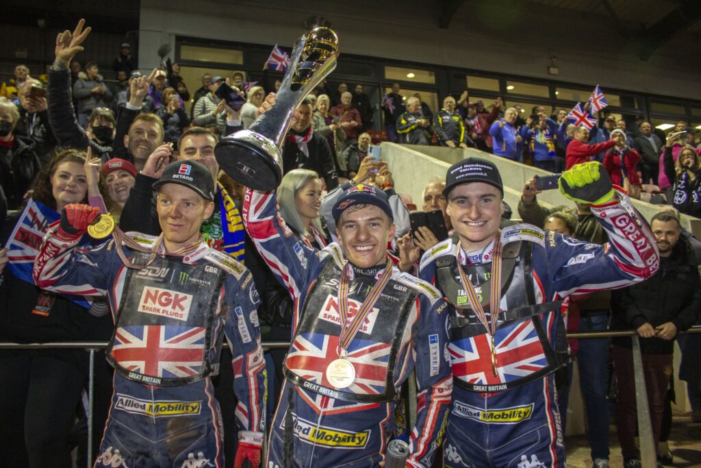 Polacy w Speedway of Nations? Zazwyczaj z miernym skutkiem. Tak było w poprzednich latach! 2 GSDaJ8UX0AA8LSw