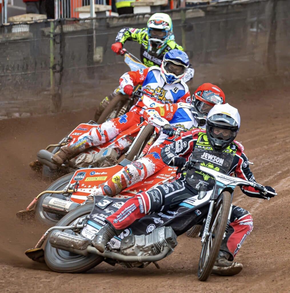 Premiership. Oxford wygrywa na finiszu. Świetny Sayfutdinov i bardzo słaby Lambert. 16. bieg w Sheffield! 1 448867510 924088809731438 2026020368596296725 n
