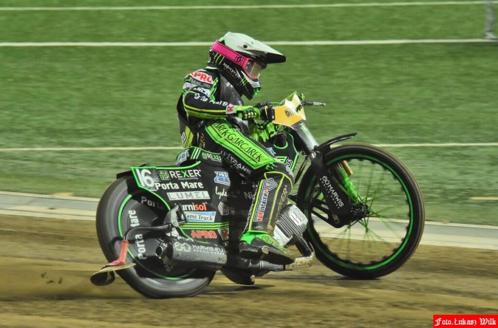 Patryk Dudek znów pojedzie w Speedway Grand Prix! Organizatorzy nie zaskoczyli 1 457321315 8378567082181254 1593555640785449096 n