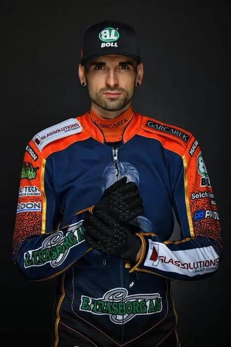 Mikkel Michelsen