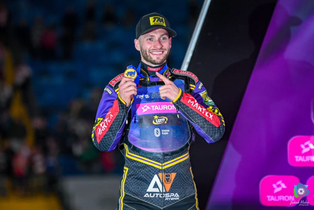 Kacper Woryna wspomina niecodzienną kontuzję. Złamał kciuka podczas jazdy na rondzie 1 461082944 1207686760271403 2737450105922059251 n