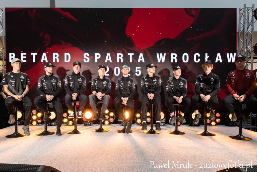 Betard Sparta Wrocław zaprezentowała się kibicom. Wzruszający gest w stronę Woffindena 3 20250401 022