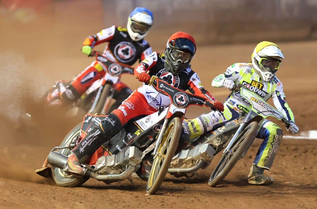 Żużel. Wielkie starcie w lidze angielskiej odwołane! Sajfutdinow i Holder dzisiaj nie pojadą 3 Belle Vue Aces 53:37 Oxford Spires – Lidsey błyszczy, Kurtz niezawodny, Janowski zawodzi