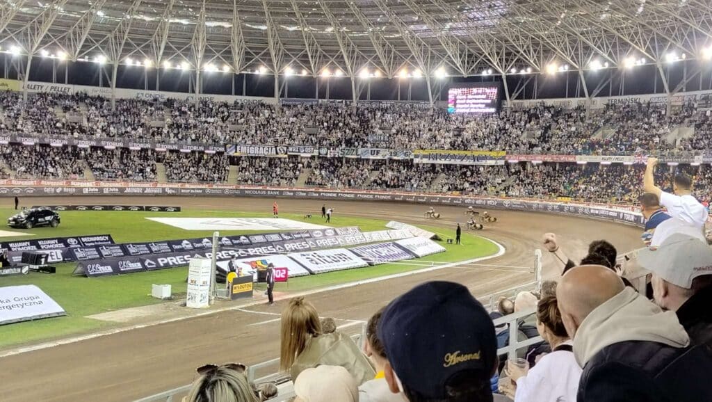 Żużel. Fantastyczny mecz na Motoarenie! Walka o zwycięstwo trwała do ostatnich wyścigów 2 491149695 1061148549178799 5836692256733488266 n