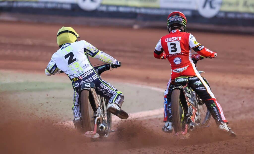 Liga angielska. Brady Kurtz i Dan Bewley dali show! Pewne zwycięstwo Belle Vue Aces 2 Liga angielska żużel. Belle Vue Aces 53:37 Oxford Spires