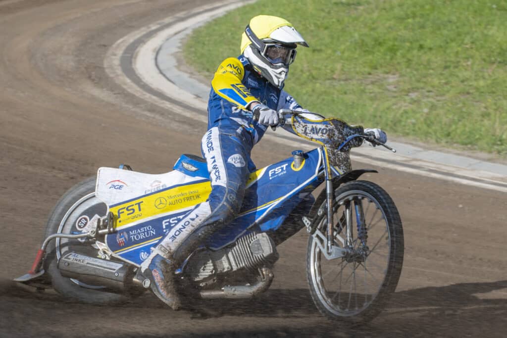 Zaplecze Kadry Juniorów na żywo! Startują m.in. Kacper Mania i Maksymilian Pawełczak 3 Zaplecze Kadry Juniorów - dwie ostatnie rundy w Gdańsku na żywo! Kacper Mania o krok od wygrania całego cyklu