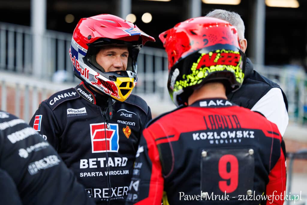 Żużel. Miał problemy na Motoarenie! Teraz będzie walczył do końca 2 Maciej Janowski