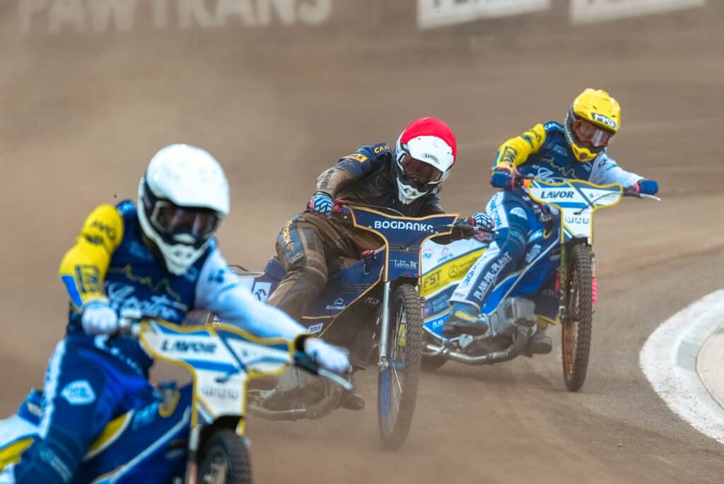 U24 Ekstraliga. Motor minimalnie wygrywa, show Bańbora! 3 Żużel w TV. Transmisje weekendowych meczów. Gdzie oglądać żużel?