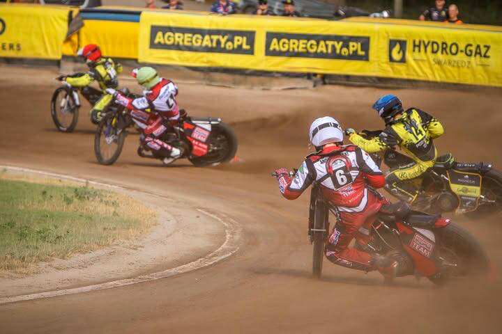 Polonia wywozi trzy punkty z Poznania! Udany powrót Łoktajewa 3 Polonia Bydgoszcz pokonuje PSŻ Poznań 49:41. Udany występ zanotował wracający na Golęcin były zawodnik gospodarzy Aleksandr Łoktajew